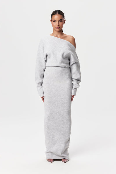 Schulterfreies Pulloverkleid